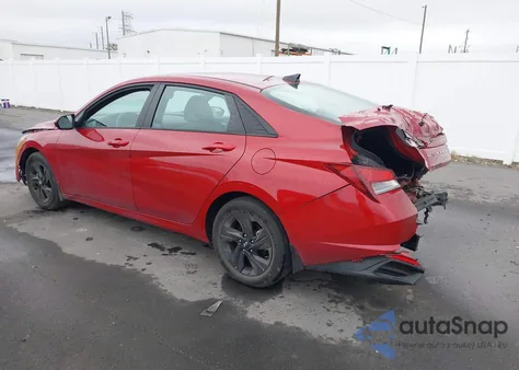 2023 Hyundai Elantra Sel z USA, uszkodzony, nr VIN KMHLM4AG8PU428109